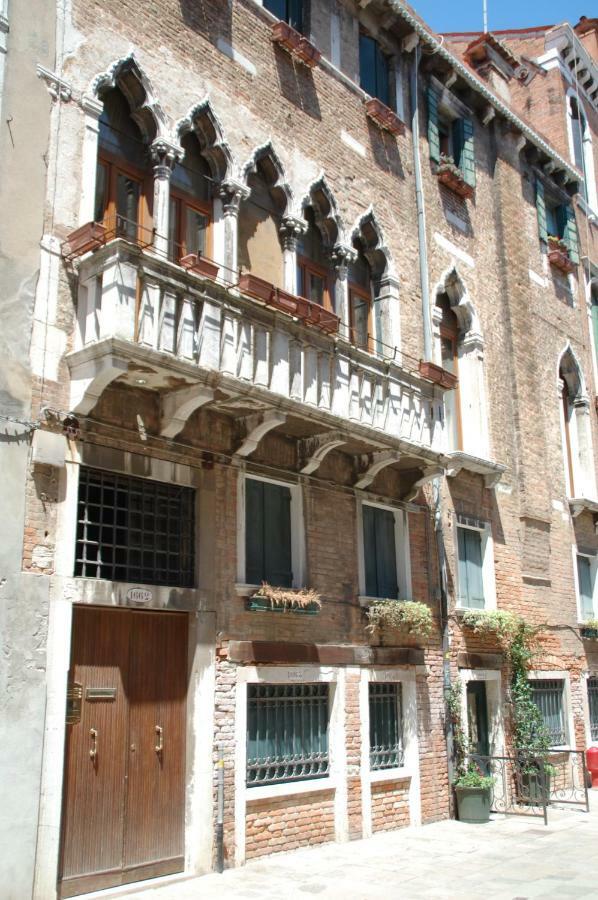 Residenza Ofelia Lägenhet Venedig Exteriör bild